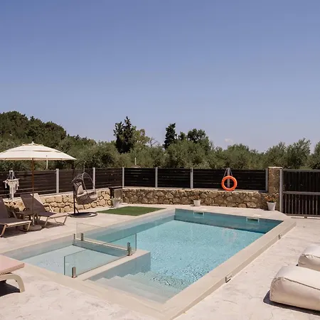 Blue Villa *